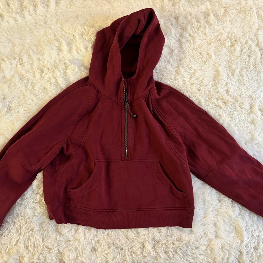 lululemon scuba in red wine size m/l